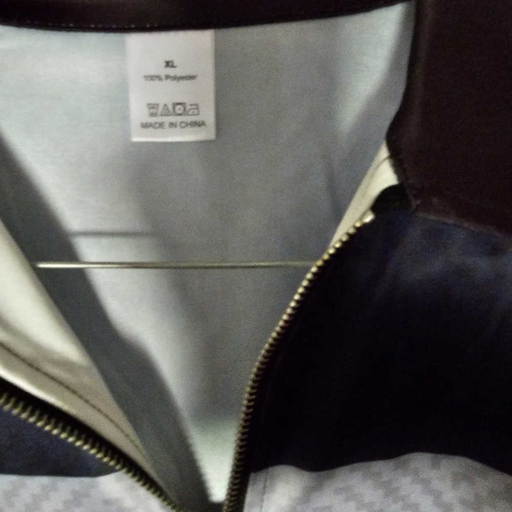 Shirt - Picture 2 of 3